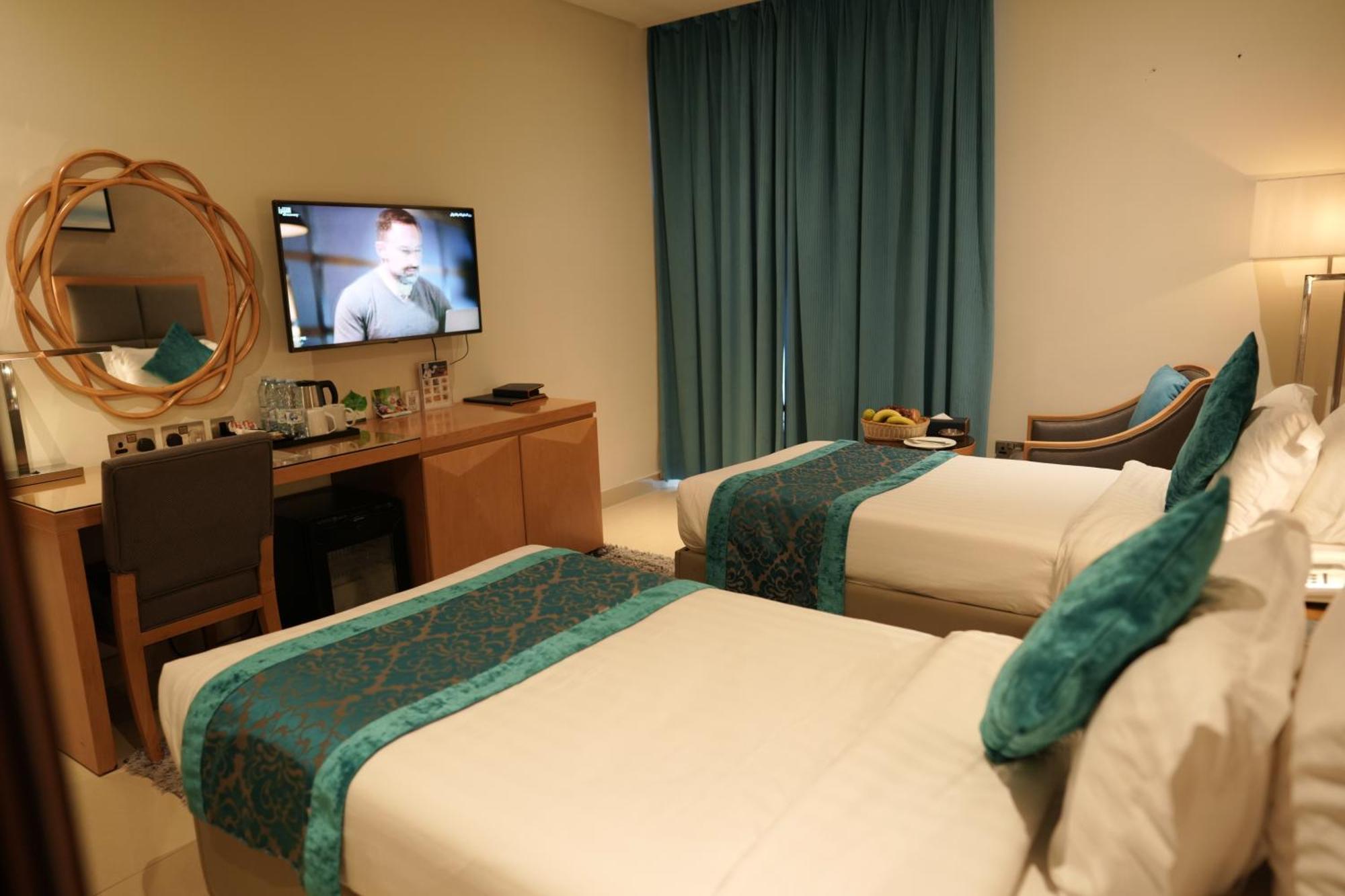 Meshal Hotel Manama Exteriör bild