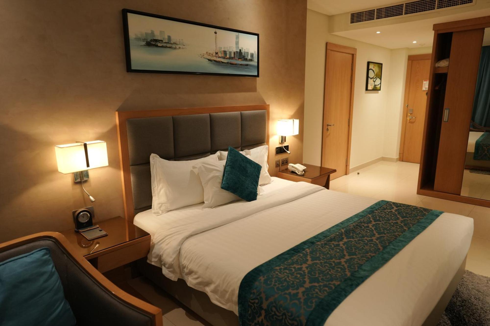 Meshal Hotel Manama Exteriör bild